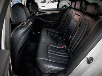 BMW 5 SERIES 3.0 530d M Sport Auto 4dr