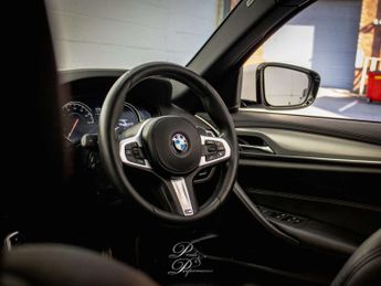 BMW 5 SERIES 3.0 530d M Sport Auto 4dr