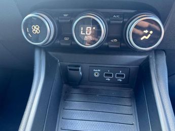 RENAULT ZOE Zoe i Iconic ZE50 5dr