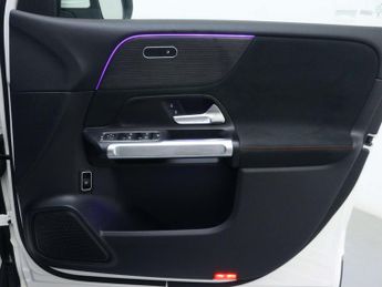 MERCEDES-BENZ EQB EQB 300 66.5kWh AMG Line SUV 5dr Electric Auto 4MATIC (228 ps)