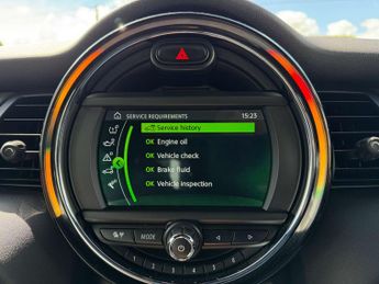 MINI HATCH 1.5 Cooper Sport Auto 3dr