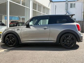 MINI HATCH 1.5 Cooper Sport Auto 3dr