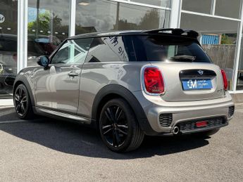 MINI HATCH 1.5 Cooper Sport Auto 3dr