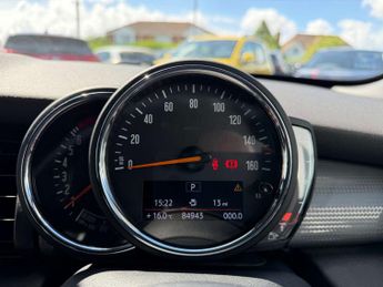 MINI HATCH 1.5 Cooper Sport Auto 3dr