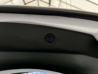 TESLA MODEL 3 Model 3 Performance AWD 4WD 4dr