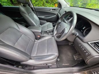 HYUNDAI TUCSON 1.7 Tucson Premium SE Blue Drive 2WD CRDi Semi-Auto 5dr