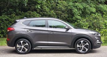 HYUNDAI TUCSON 1.7 Tucson Premium SE Blue Drive 2WD CRDi Semi-Auto 5dr