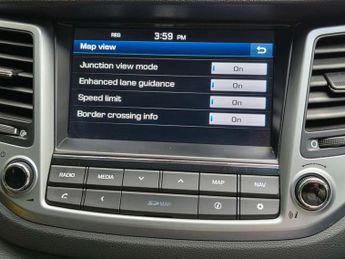 HYUNDAI TUCSON 1.7 Tucson Premium SE Blue Drive 2WD CRDi Semi-Auto 5dr
