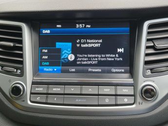 HYUNDAI TUCSON 1.7 Tucson Premium SE Blue Drive 2WD CRDi Semi-Auto 5dr