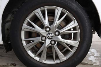 Toyota Yaris 1.5 VVT-h Icon Hatchback 5dr Petrol Hybrid E-CVT Euro 6 (s/s) (1