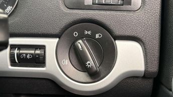 SKODA OCTAVIA 1.6 FSI Ambiente Hatchback 5dr Petrol Tiptronic Euro 4 (115 bhp)