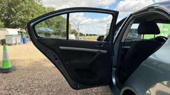 SKODA OCTAVIA 1.6 FSI Ambiente Hatchback 5dr Petrol Tiptronic Euro 4 (115 bhp)