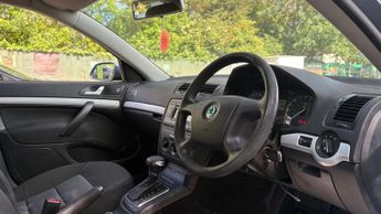 SKODA OCTAVIA 1.6 FSI Ambiente Hatchback 5dr Petrol Tiptronic Euro 4 (115 bhp)