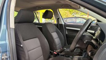 SKODA OCTAVIA 1.6 FSI Ambiente Hatchback 5dr Petrol Tiptronic Euro 4 (115 bhp)