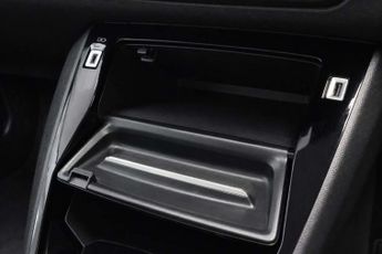 PEUGEOT E-2008 50kWh GT SUV 5dr Electric Auto (7kW Charger) (136 ps)