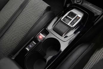 PEUGEOT E-2008 50kWh GT SUV 5dr Electric Auto (7kW Charger) (136 ps)