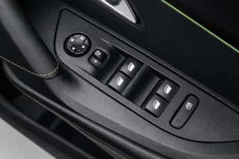 PEUGEOT E-2008 50kWh GT SUV 5dr Electric Auto (7kW Charger) (136 ps)