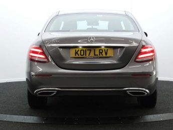 MERCEDES-BENZ E-CLASS 2.0 E 220 D SE Auto 4dr
