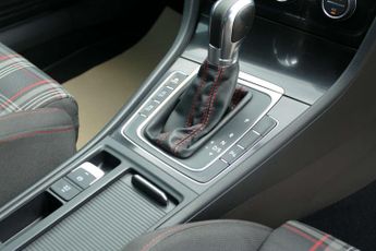 Volkswagen GOLF 2.0 Golf GTi Performance Semi-Auto 3dr