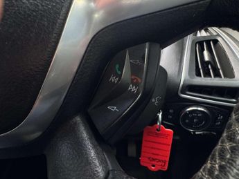 FORD FOCUS 1.6 Focus Zetec TDCi 5dr