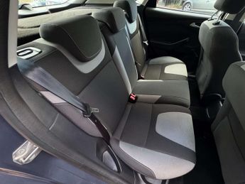 FORD FOCUS 1.6 Focus Zetec TDCi 5dr