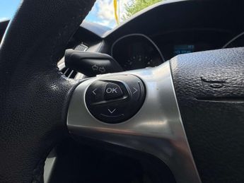 FORD FOCUS 1.6 Focus Zetec TDCi 5dr