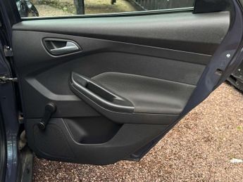 FORD FOCUS 1.6 Focus Zetec TDCi 5dr