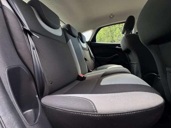 FORD FOCUS 1.6 Focus Zetec TDCi 5dr