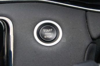 LAND ROVER RANGE ROVER EVOQUE 2.0 D180 R-Dynamic SE SUV 5dr Diesel Auto 4WD Euro 6 (s/s) (180 