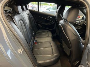 BMW 1 SERIES 1.5 118i M Sport Auto 5dr