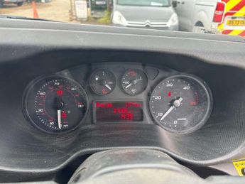 Iveco Daily 2.3D HPI 12V 35S 3520 Panel Van 5dr Diesel Manual MWB H1 Euro 6 