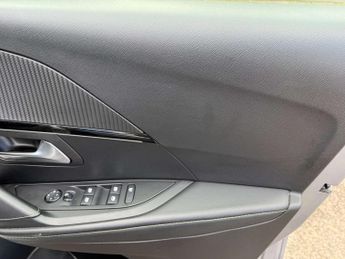 PEUGEOT 208 208 GT Ev 5dr