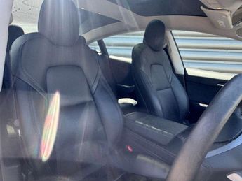 TESLA MODEL 3 Model 3 Standard Range + 4dr