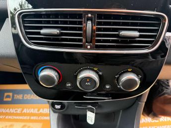 RENAULT CLIO 1.5 Clio Dynamique Nav dCi Auto 5dr