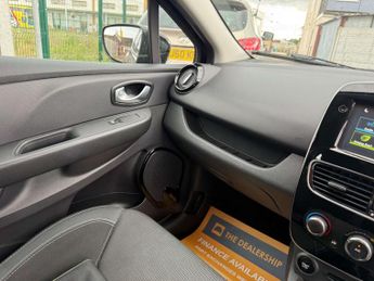 RENAULT CLIO 1.5 Clio Dynamique Nav dCi Auto 5dr