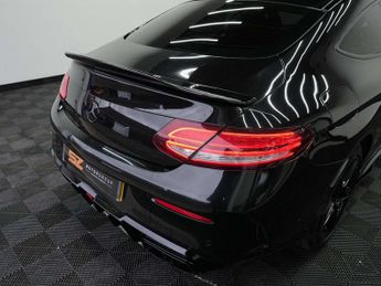 Mercedes-Benz C-CLASS 2.0 C 220 AMG Line Premium D Auto 2dr
