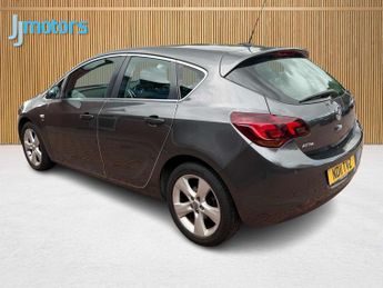 Vauxhall Astra 1.6 16v SRi Hatchback 5dr Petrol Auto Euro 5 (115 ps)