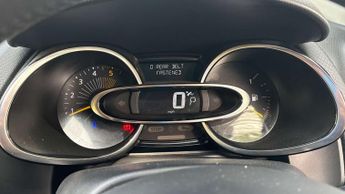 RENAULT CLIO 1.5 dCi Dynamique S MediaNav Hatchback 5dr Diesel EDC Euro 5 (90