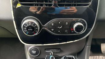 RENAULT CLIO 1.5 dCi Dynamique S MediaNav Hatchback 5dr Diesel EDC Euro 5 (90