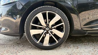 RENAULT CLIO 1.5 dCi Dynamique S MediaNav Hatchback 5dr Diesel EDC Euro 5 (90