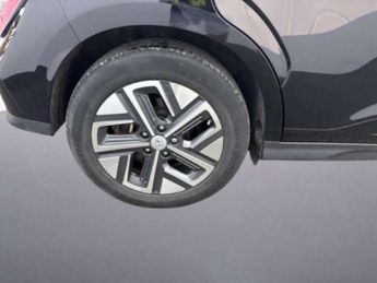 HYUNDAI KONA 39kWh Premium SUV 5dr Electric Auto (10.5kW Charger) (136 ps)