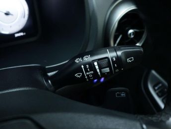 HYUNDAI KONA 39kWh Premium SUV 5dr Electric Auto (10.5kW Charger) (136 ps)