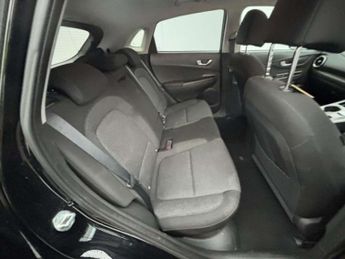 HYUNDAI KONA 39kWh Premium SUV 5dr Electric Auto (10.5kW Charger) (136 ps)
