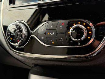 RENAULT CAPTUR 1.2 Captur Dynamique S MediaNav TCe EDC Auto 5dr