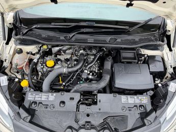 RENAULT CAPTUR 1.2 Captur Dynamique S MediaNav TCe EDC Auto 5dr