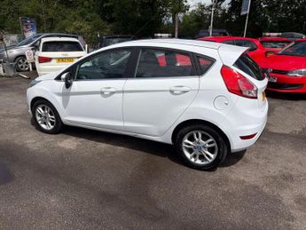 FORD FIESTA 1.5 TDCi Zetec Hatchback 5dr Diesel Manual Euro 6 (75 ps)