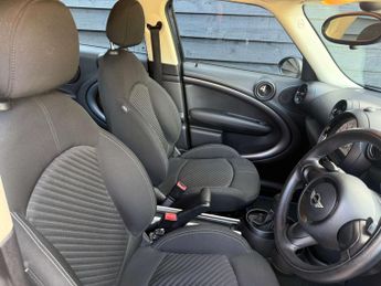 MINI COUNTRYMAN 2.0 Countryman Cooper SD Auto 5dr