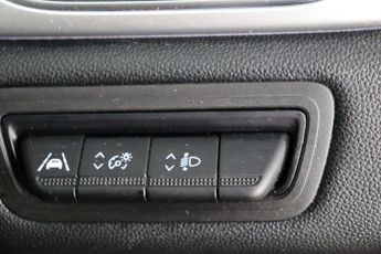 Renault Captur 1.6 E-TECH techno SUV 5dr Petrol Hybrid Auto Euro 6 (s/s) (145 p