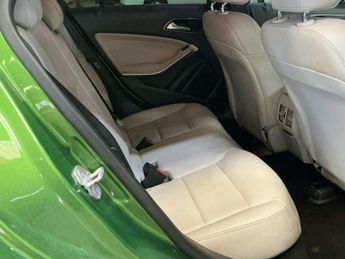 MERCEDES-BENZ A CLASS 1.5 A180d Sport (Executive) Hatchback 5dr Diesel 7G-DCT Euro 6 (