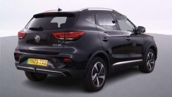 MG MG ZS 72.6kWh Trophy Connect Long Range SUV 5dr Electric Auto (156 ps)